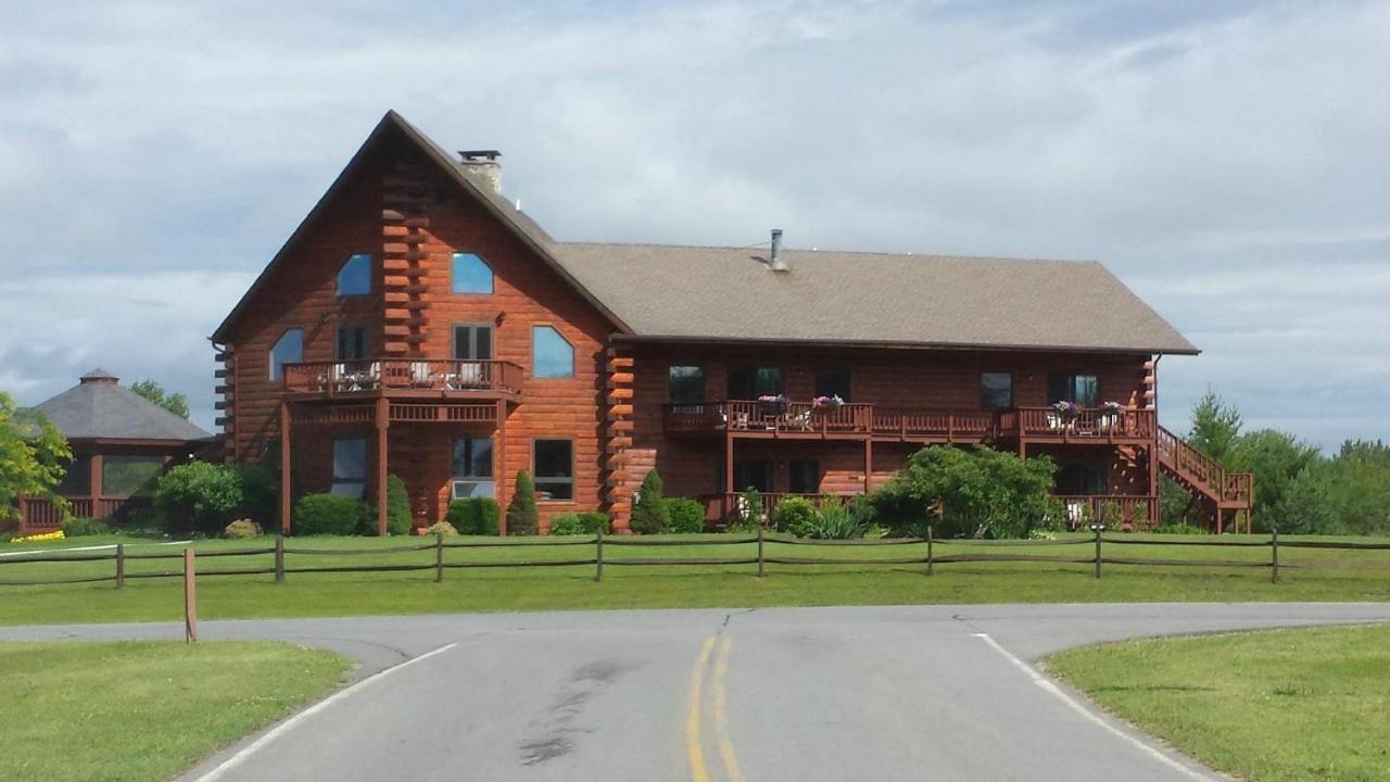 Point Au Roche Lodge Plattsburgh Ngoại thất bức ảnh