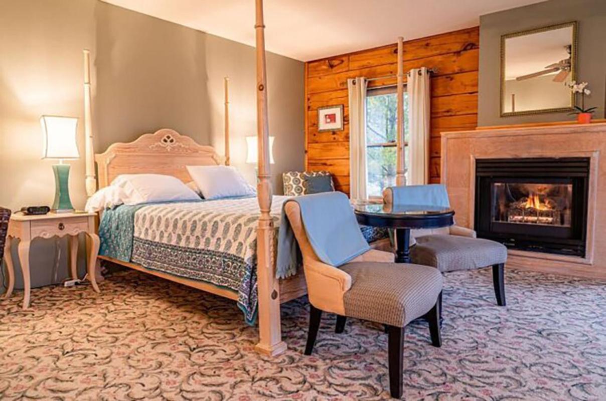 Point Au Roche Lodge Plattsburgh Ngoại thất bức ảnh